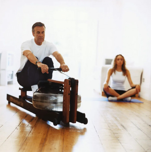 Тренажер гребной WaterRower 150 с дисплеем S4 Club COMM (ясень окрашенный) Тренажер гребной WaterRower 150 с дисплеем S4 Club COMM (ясень окрашенный)