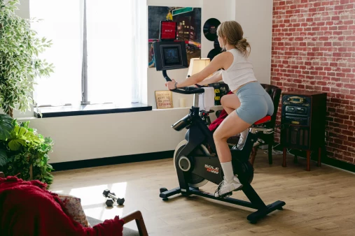 Коммерческий спинбайк Sole SB1200 (2023) Коммерческий спинбайк Sole SB1200 (2023)